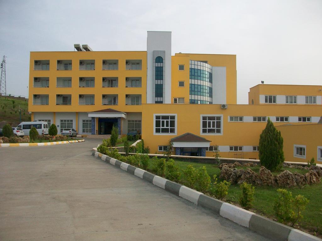 Bato Thermal Hotel Batman Extérieur photo